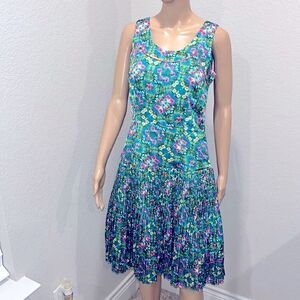 NWT-Vintage inspired Louche London beautiful floral print pleated bottom dress